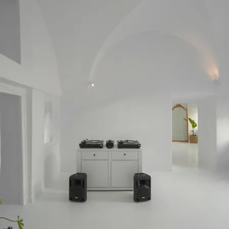 Sophia Privilege Villa Oia